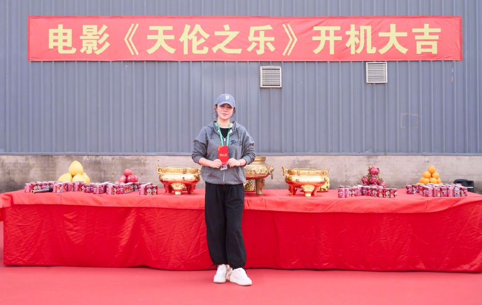 　　简历显示，张守川出生于1973年1月，加入中国工商银行前，一直在中国银行工作，曾任中国银行总行风险管理部评审秘书处处长、风险规划团队主管，2007年11月起历任风险管理部副总经理兼新资本协议实施规划协调办公室主任、山东省分行副行长兼风险总监，2016年12月任内蒙古自治区分行行长，2018年3月任总行办公室主任，2021年1月任上海市分行行长兼上海人民币交易业务总部常务副总裁。